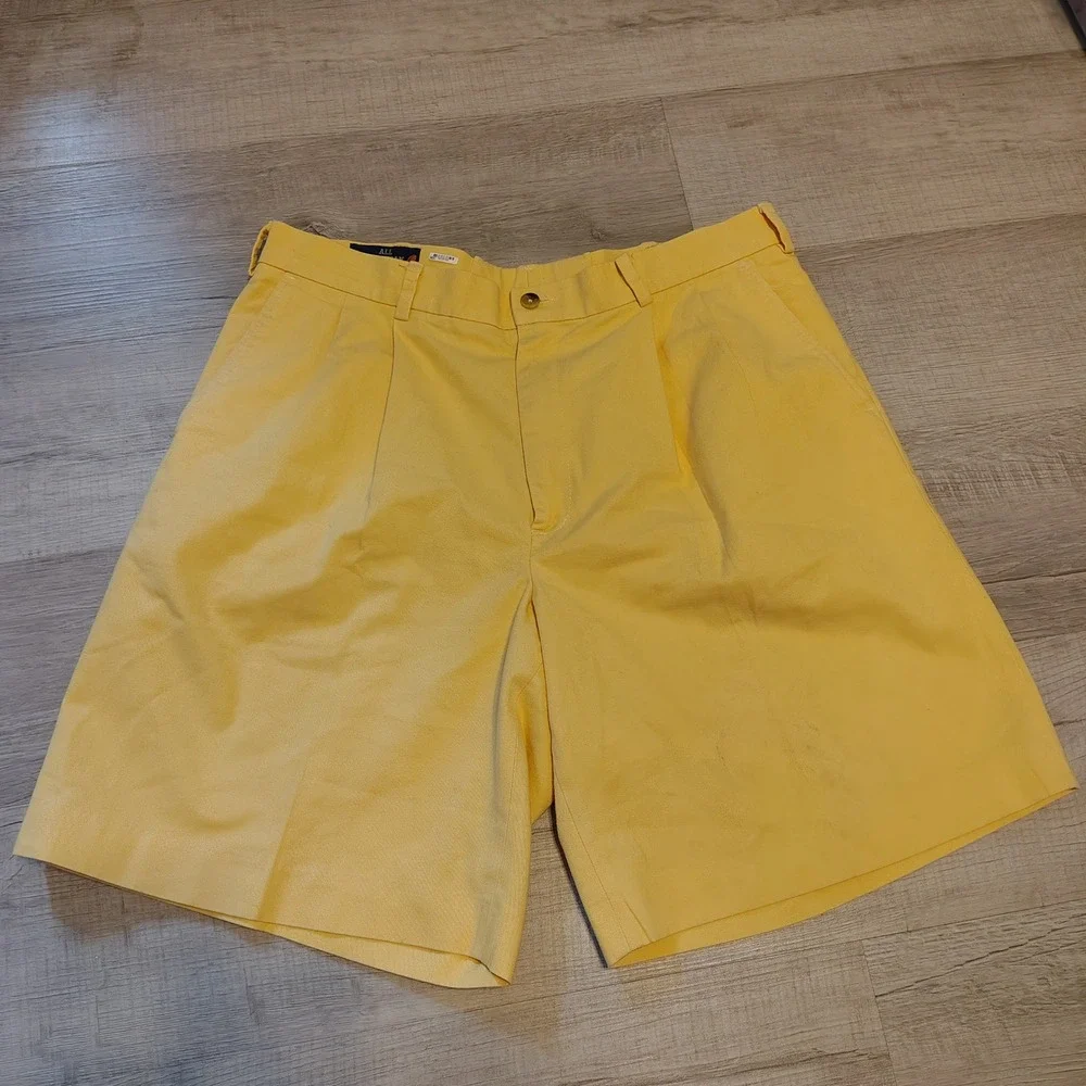 All American Khakis Mens 36 Yellow Pleated Cotton Chino Shorts Made in USA Twill